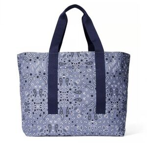 Victoria’s Secret Pink reversible travel bag